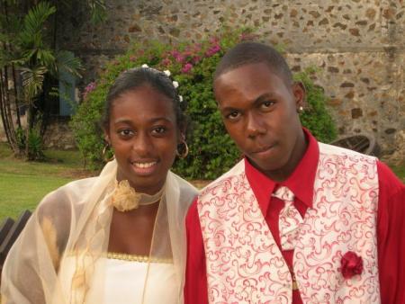           leila ali@s moomens and giles ali@s gilou